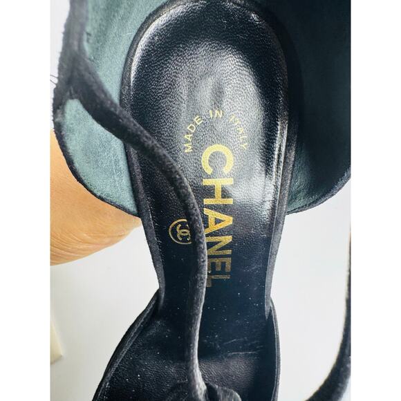 Chanel Couture 2002 Black Suede T-Strap Heels size EU 36.5 Vintage Runway Pumps - Picture 5 of 9